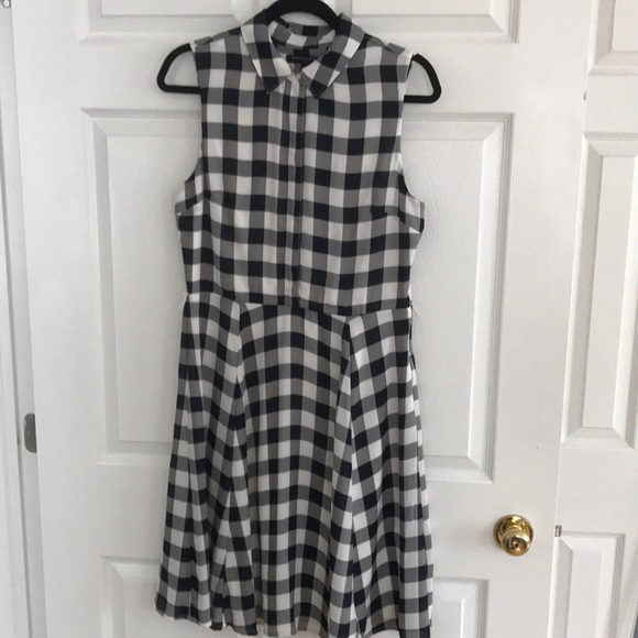 Banana Republic Factory Dresses & Skirts - Banana Republic Factory Gingham Dress